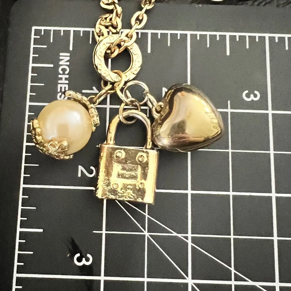Gold Tone Heart Padlock Faux‎ Pearl Charm Necklace 36 Inch Long Coquette Y2K